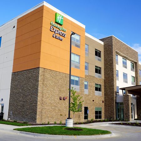 Holiday Inn Express & Suites Omaha - Millard Area By Ihg Εξωτερικό φωτογραφία