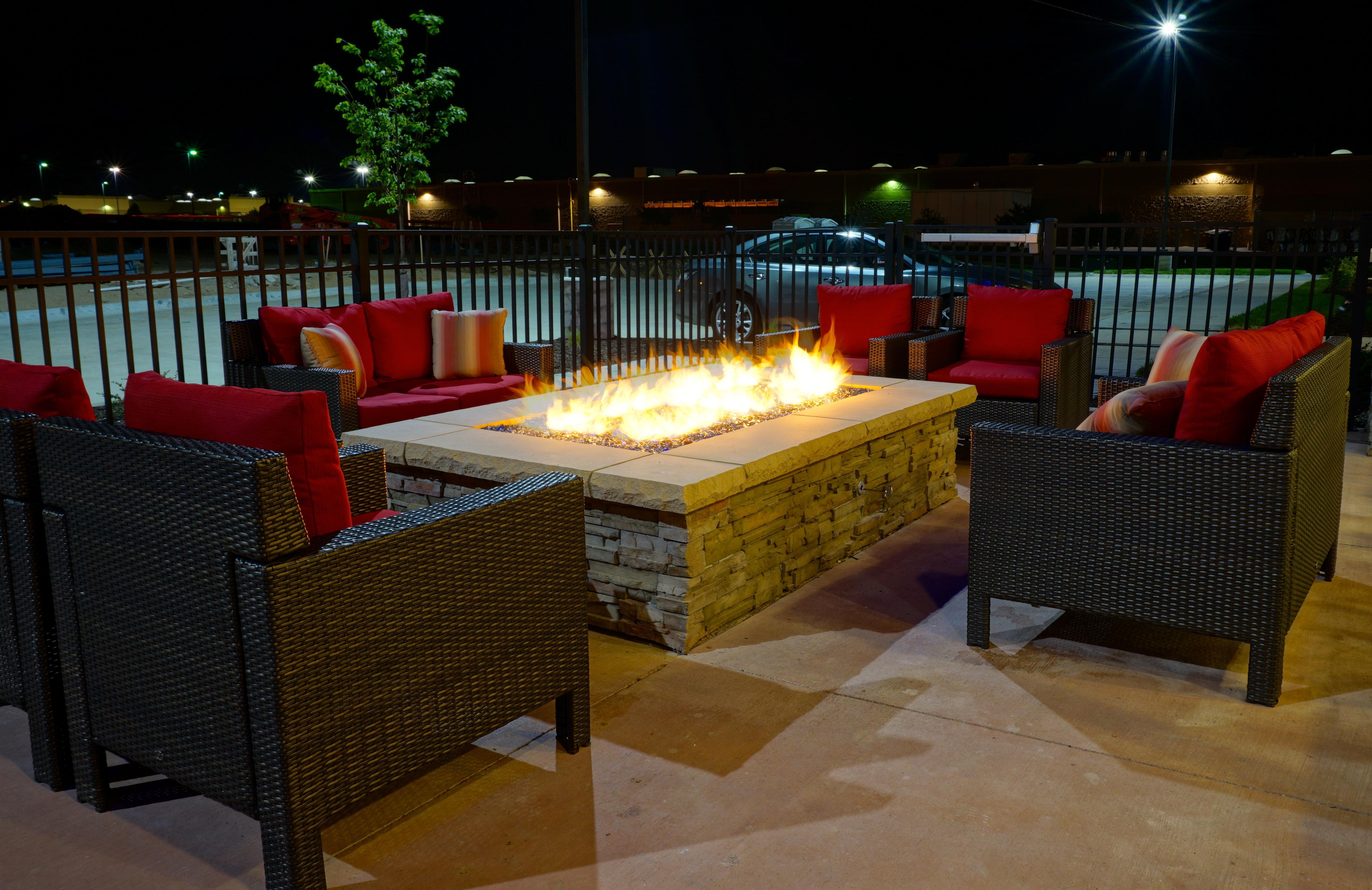Holiday Inn Express & Suites Omaha - Millard Area By Ihg Εξωτερικό φωτογραφία